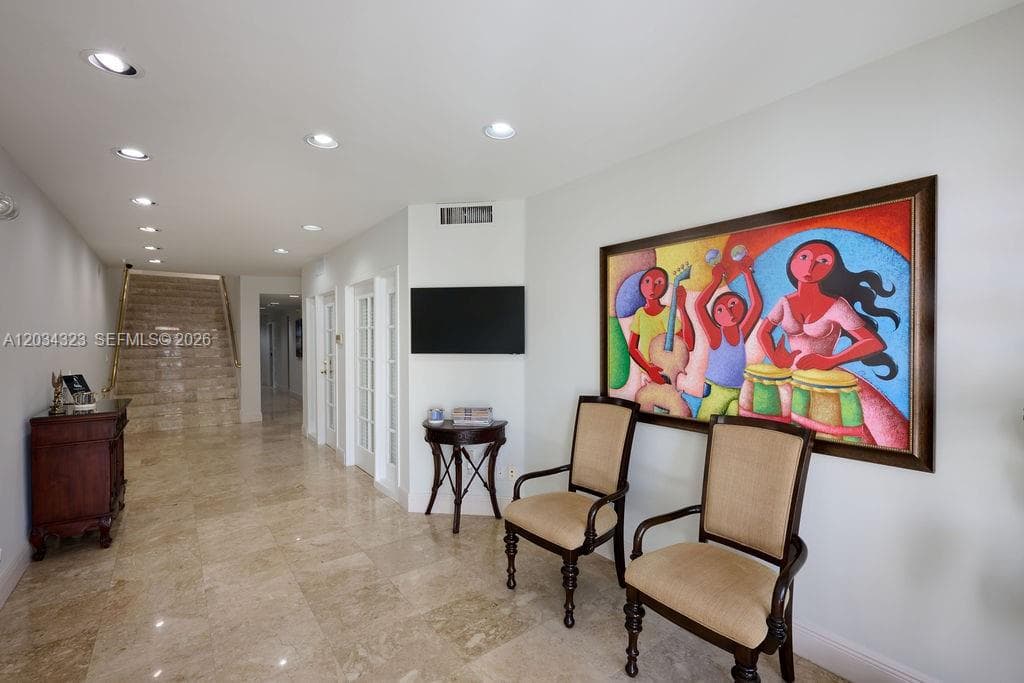 355 Palermo Ave, Coral Gables, FL 33134 — zdjęcie 2