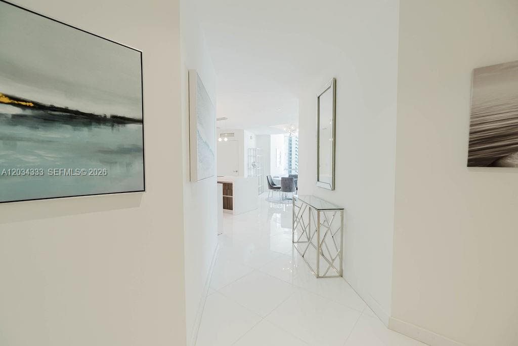 851 NE 1st Ave # 2303, Miami, FL 33132 — zdjęcie 3