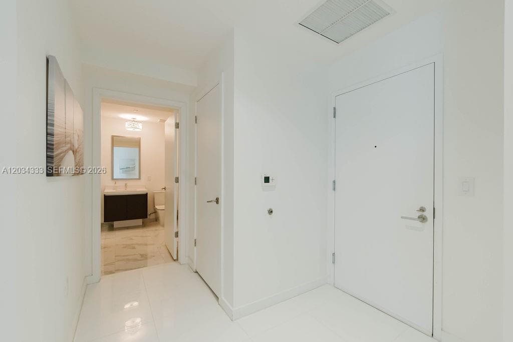 851 NE 1st Ave # 2303, Miami, FL 33132 — zdjęcie 4