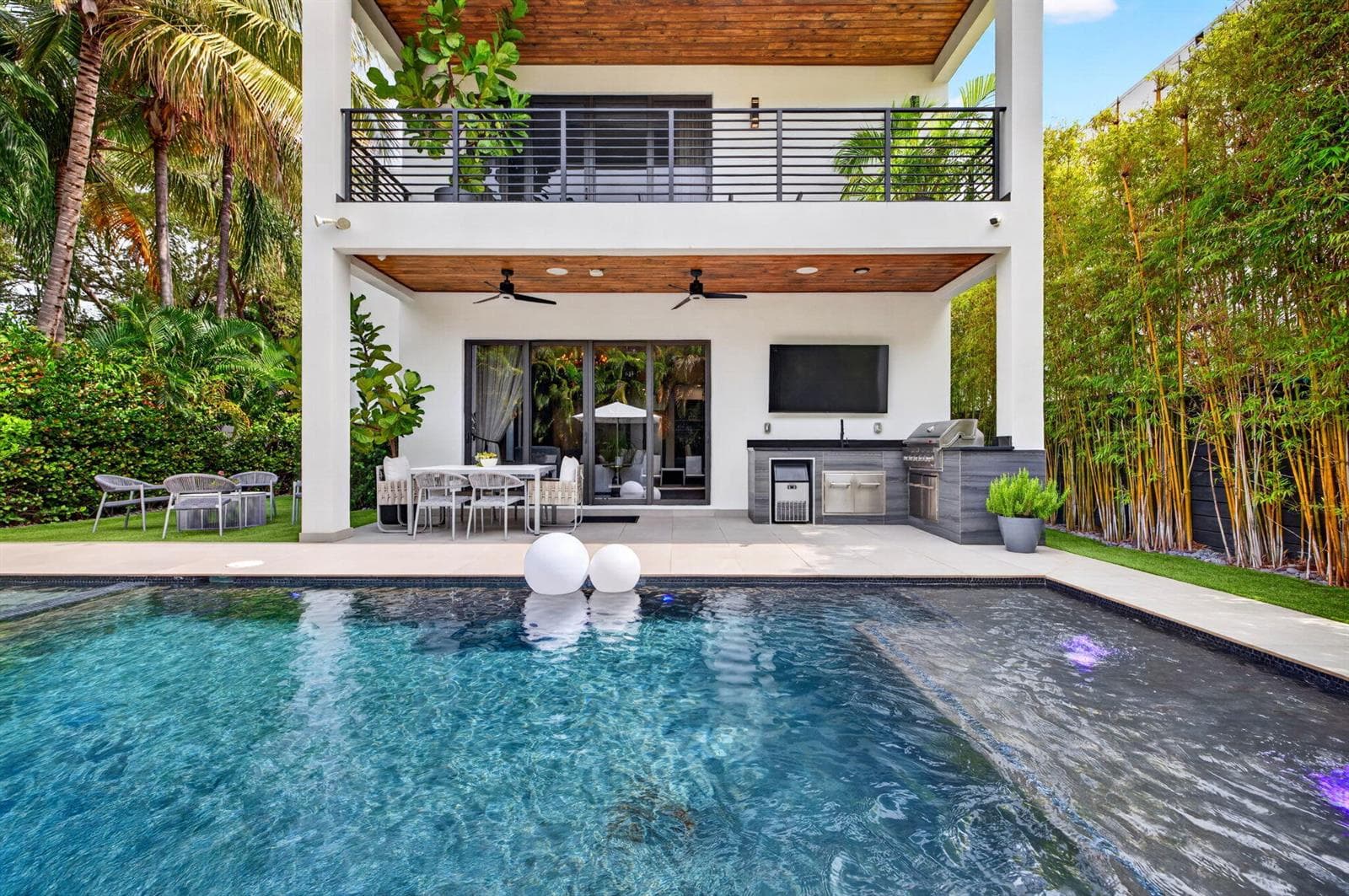 1644 NE 4th Court, Fort Lauderdale, FL 33301 — zdjęcie 3