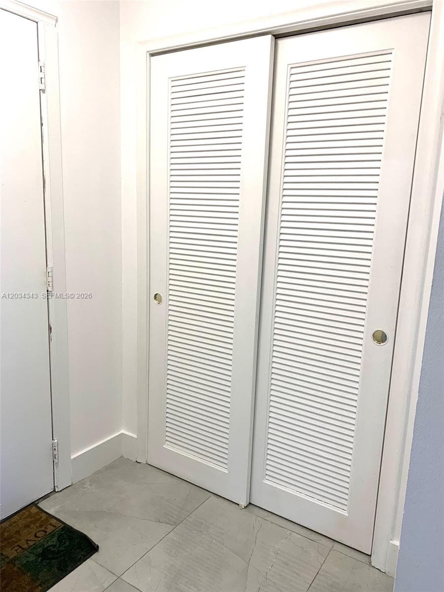501 NE 14th Ave # 601, Hallandale Beach, FL 33009 — zdjęcie 3