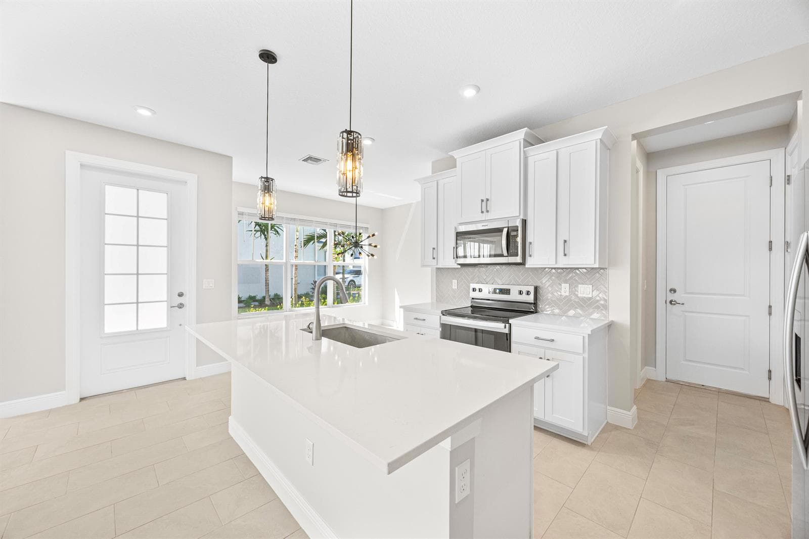 3552 NW Solange Court # 0, Jensen Beach, FL 34957 — zdjęcie 2