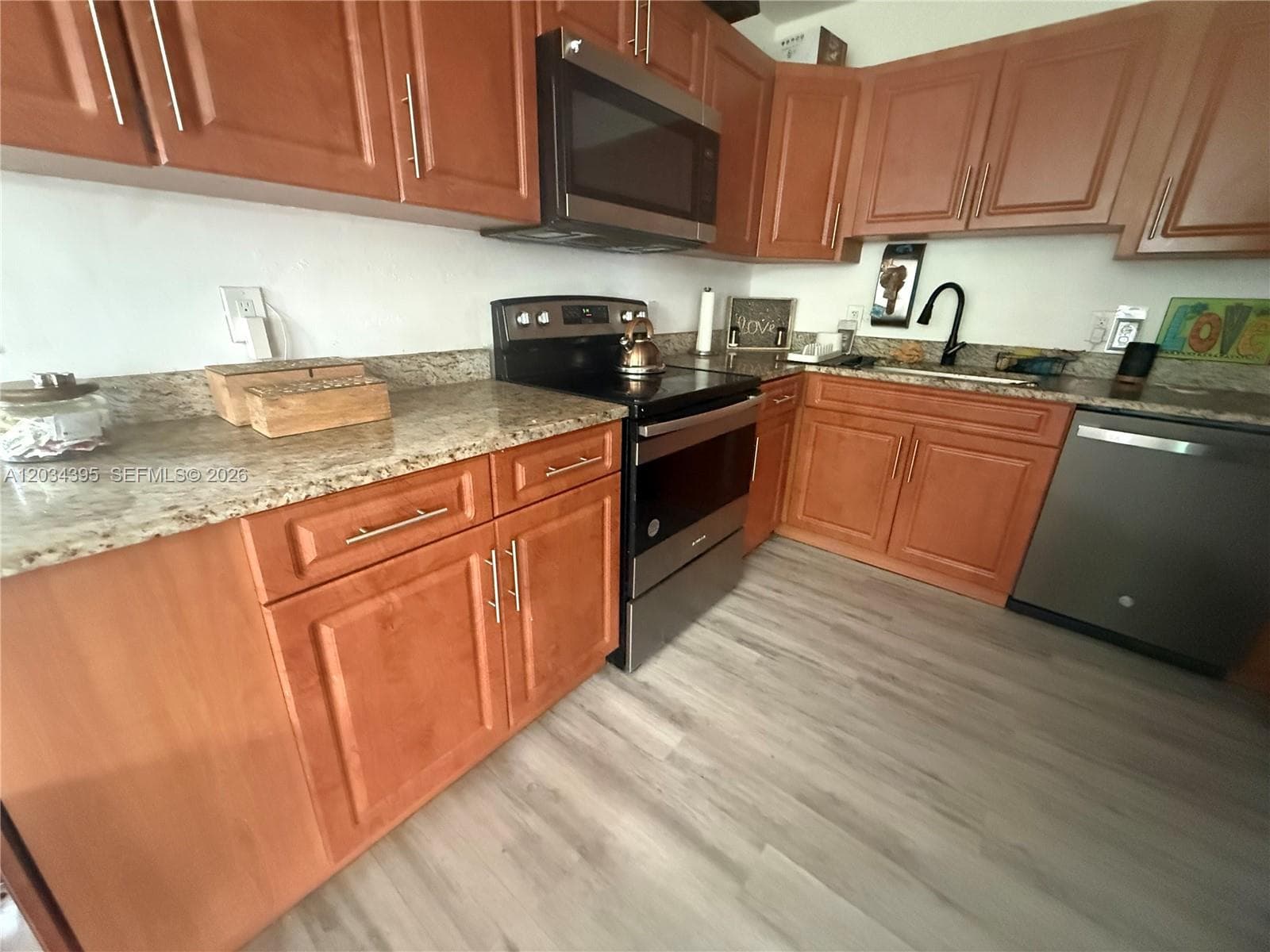 2538 Coolidge St, Hollywood, FL 33020 — zdjęcie 4