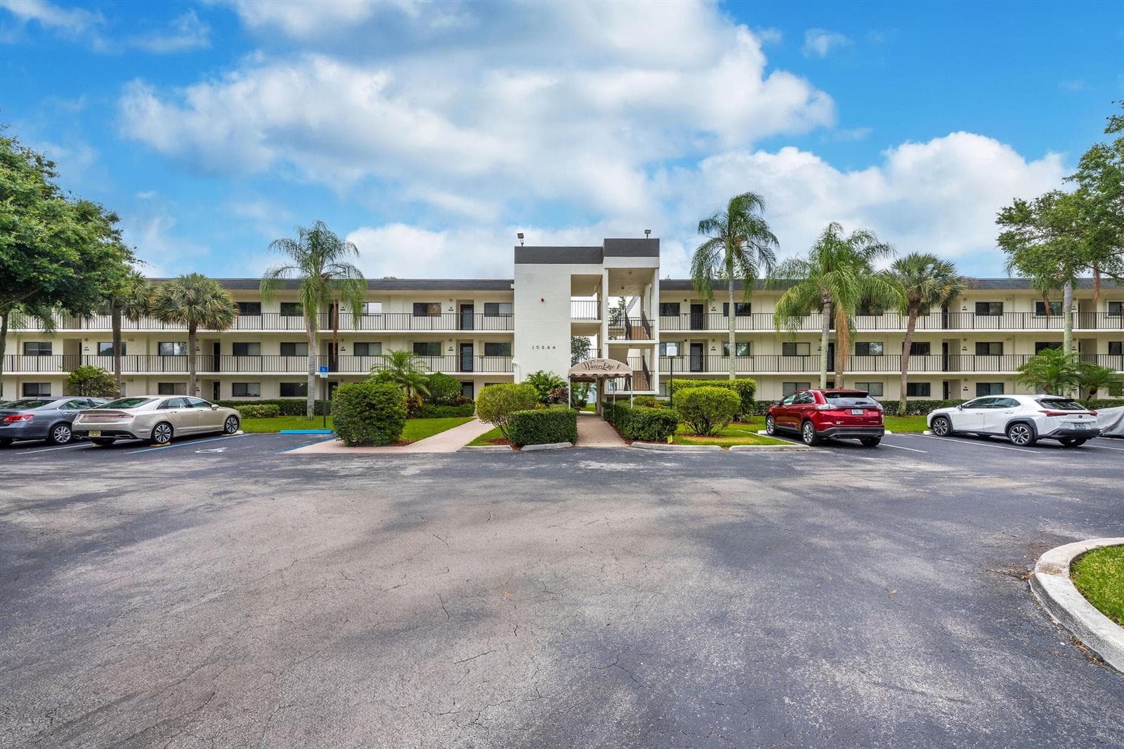 15244 Lakes Of Delray Boulevard # 304, Delray Beach, FL 33484 — zdjęcie 2