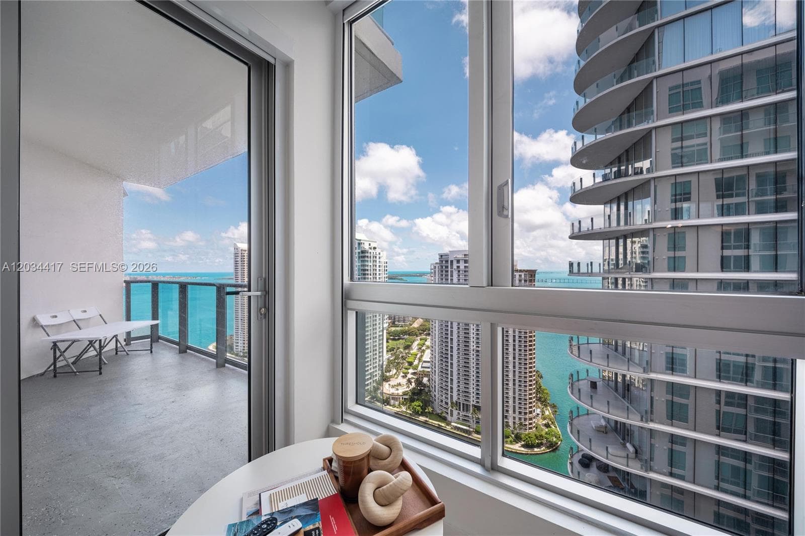 300 S Biscayne Blvd # T-3406, Miami, FL 33131 — zdjęcie 3