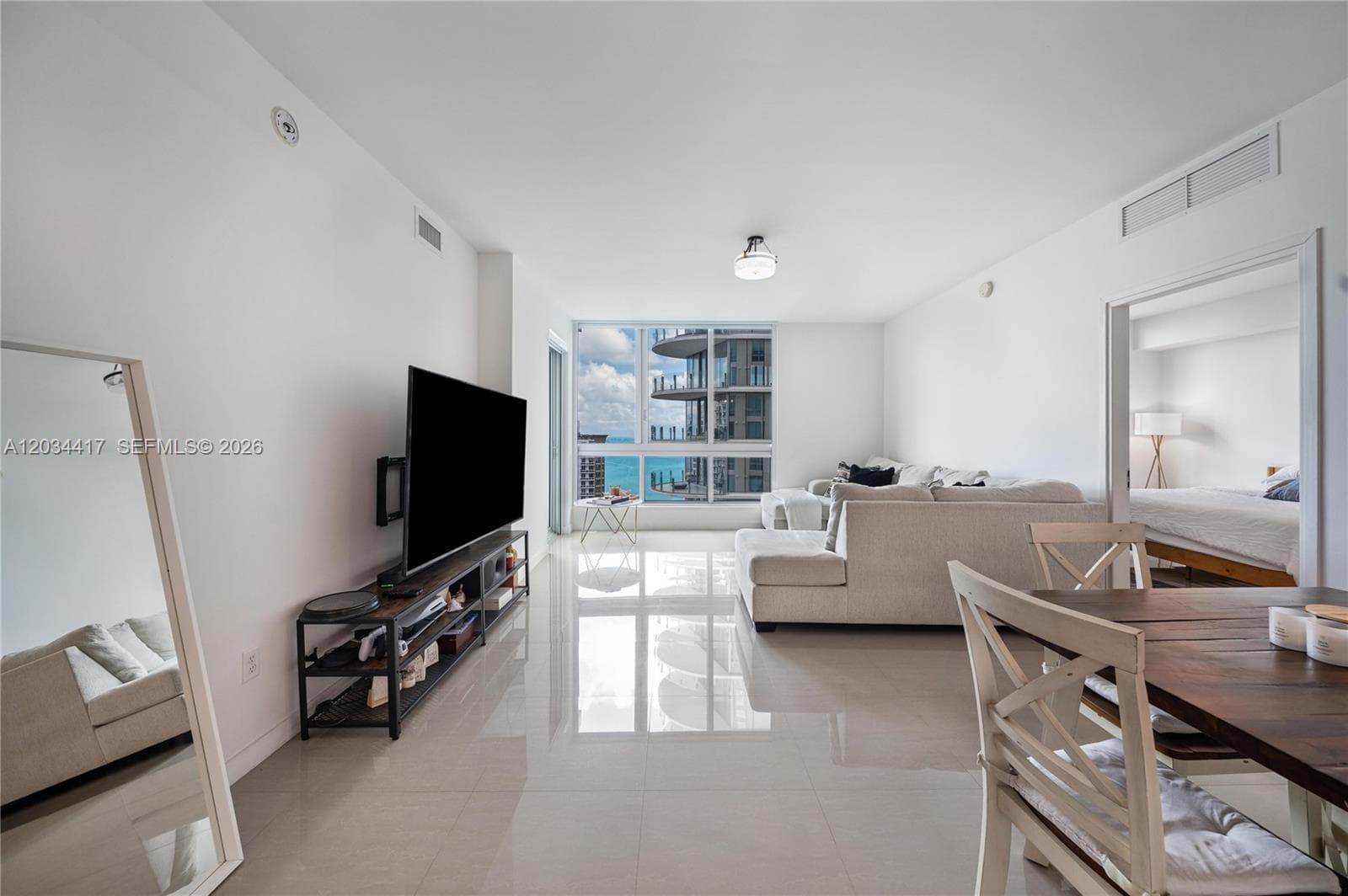 300 S Biscayne Blvd # T-3406, Miami, FL 33131 — zdjęcie 5