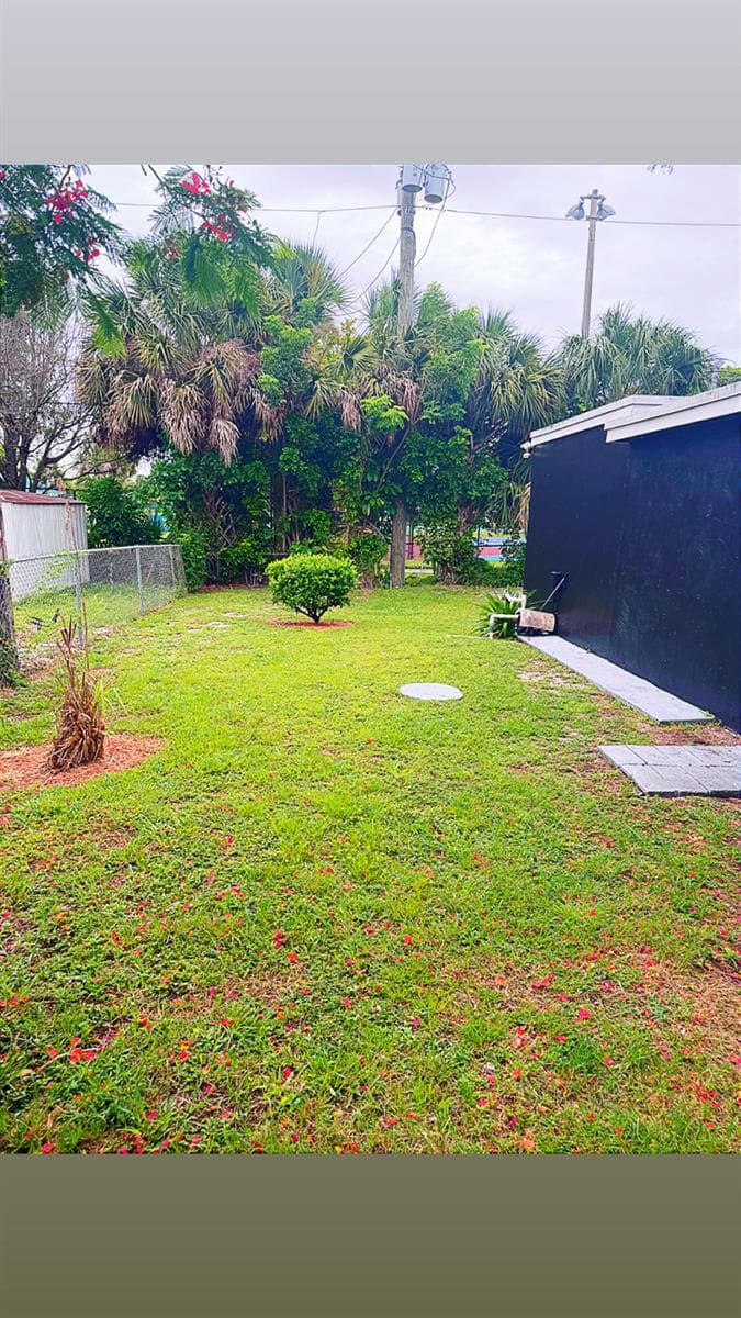 3650 NW 44th Avenue, Lauderdale Lakes, FL 33319 — zdjęcie 2