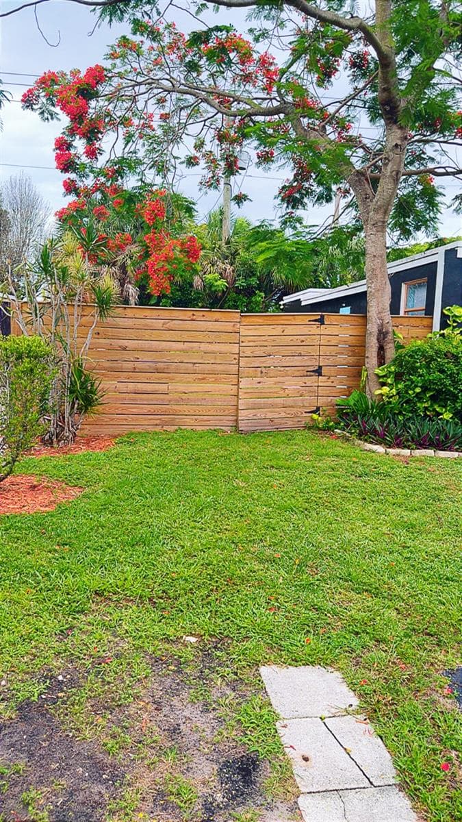 3650 NW 44th Avenue, Lauderdale Lakes, FL 33319 — zdjęcie 3