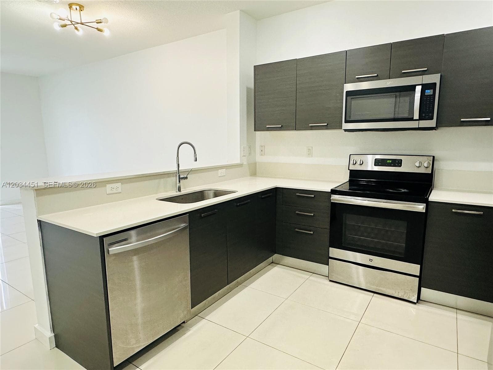 3507 NW 13th St, Lauderhill, FL 33311 — zdjęcie 2