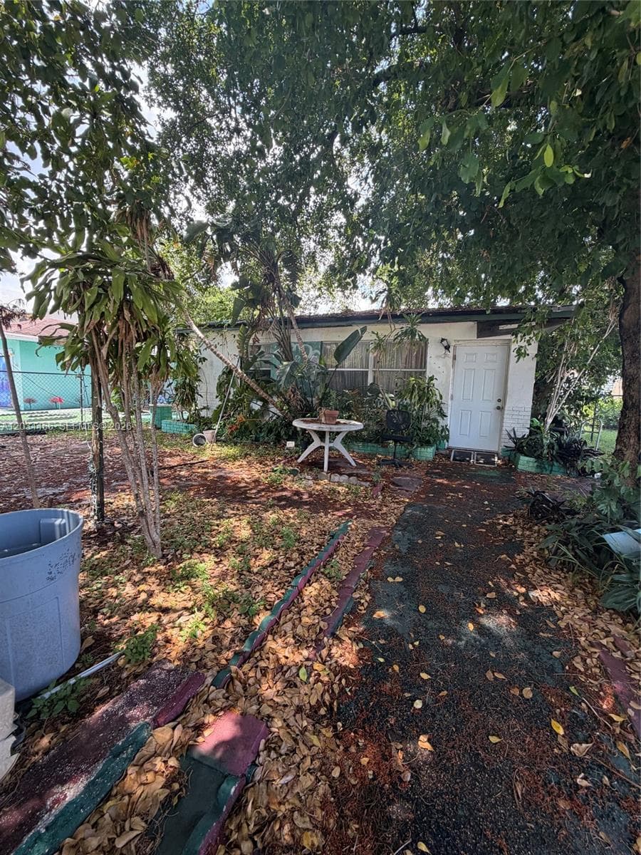 2327 Freedom St, Hollywood, FL 33020 — zdjęcie 2