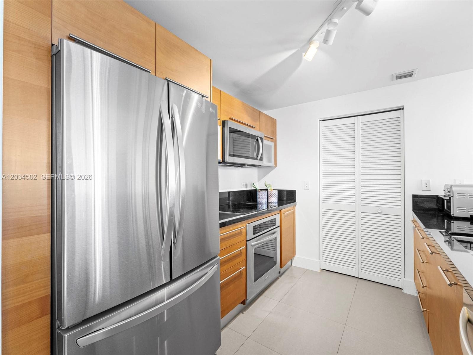 253 NE 2nd St # 1801, Miami, FL 33132 — zdjęcie 5