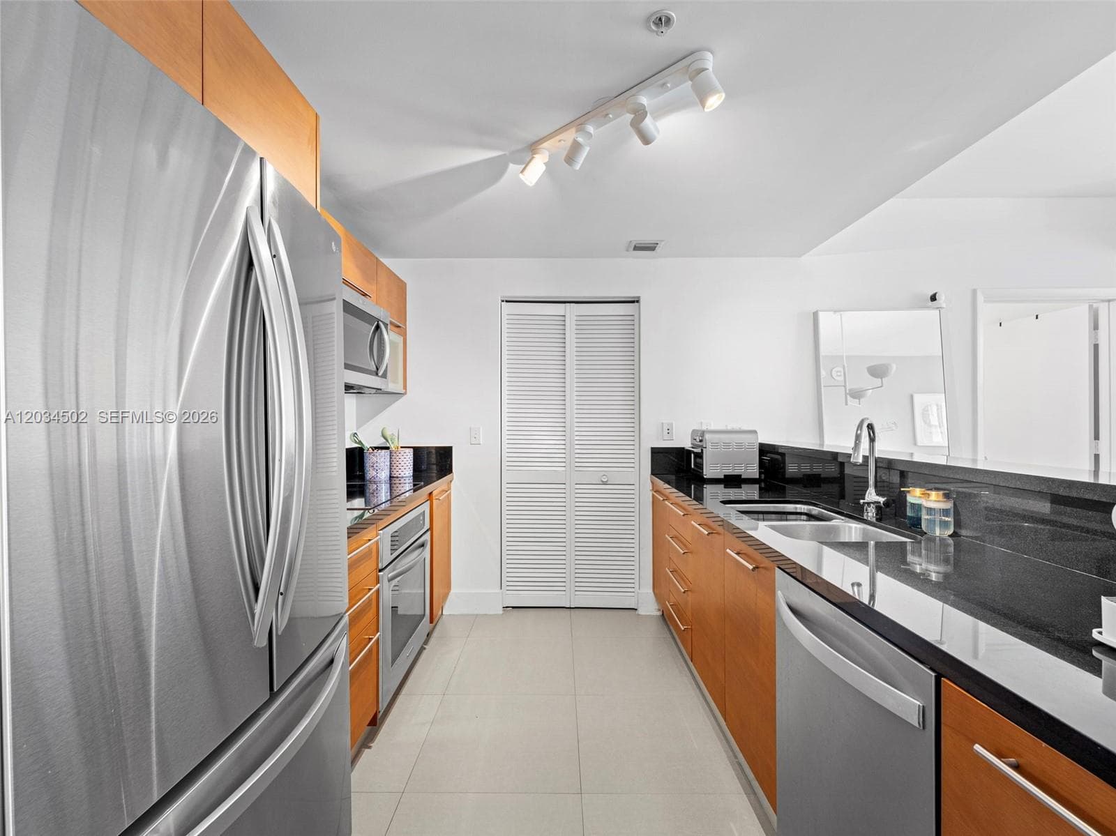253 NE 2nd St # 1801, Miami, FL 33132 — zdjęcie 4