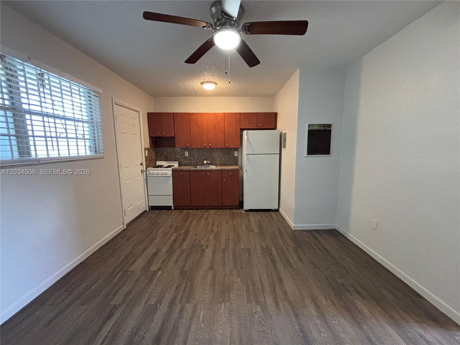 14120 NW 24th Ct # 303, Opa-Locka, FL 33054 — zdjęcie 5