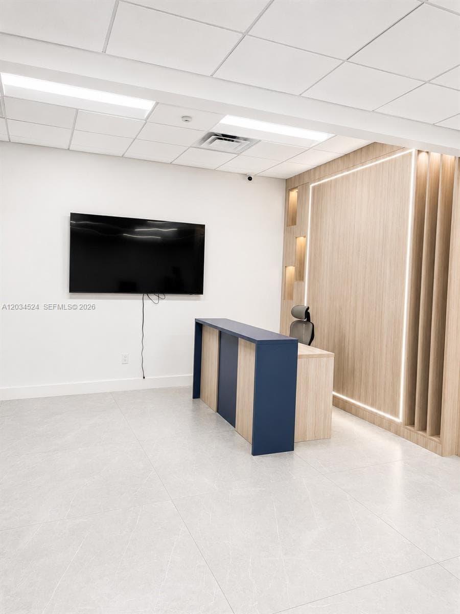 1110 Ponce De Leon Blvd, Coral Gables, FL 33134 — zdjęcie 2