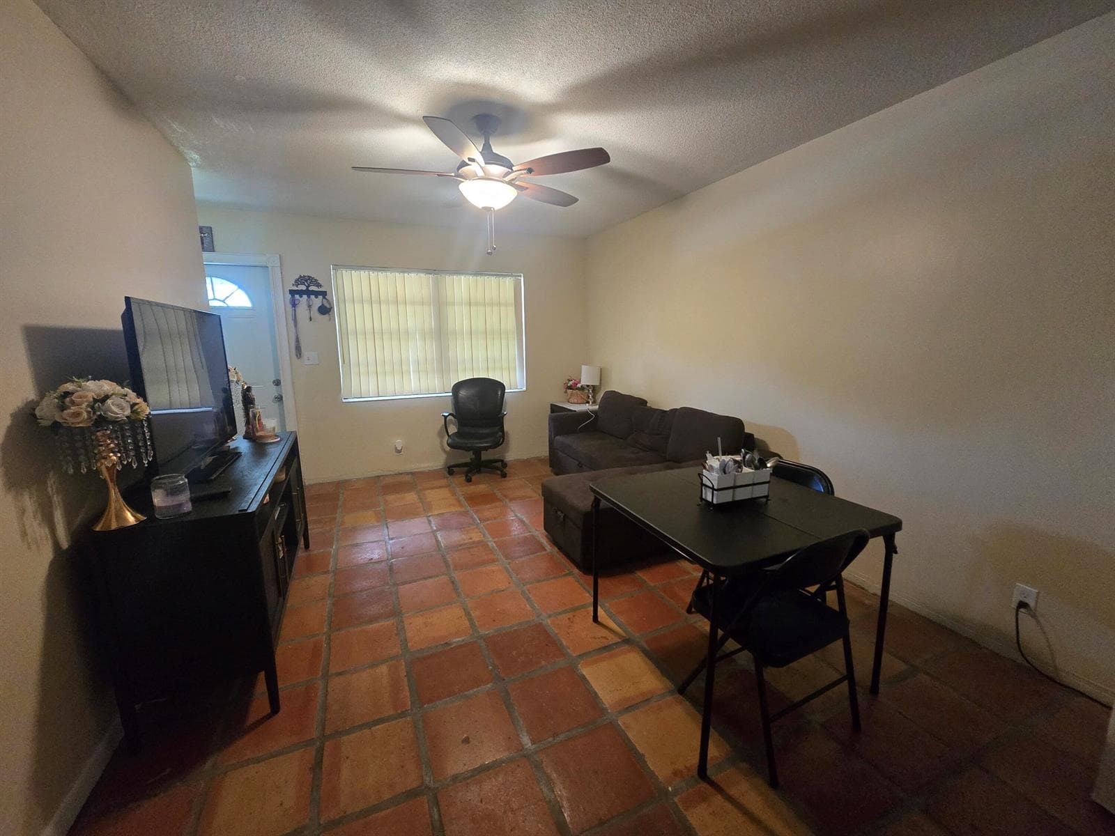 3560 NW 3rd Avenue # 1-2, Pompano Beach, FL 33064 — zdjęcie 4