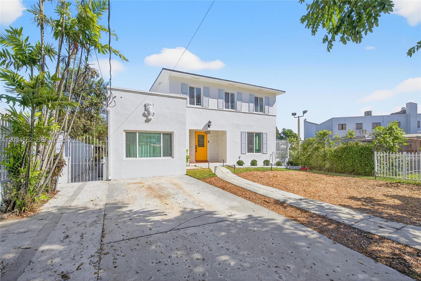 2431 SW 4th St, Miami, FL 33135 — zdjęcie 2