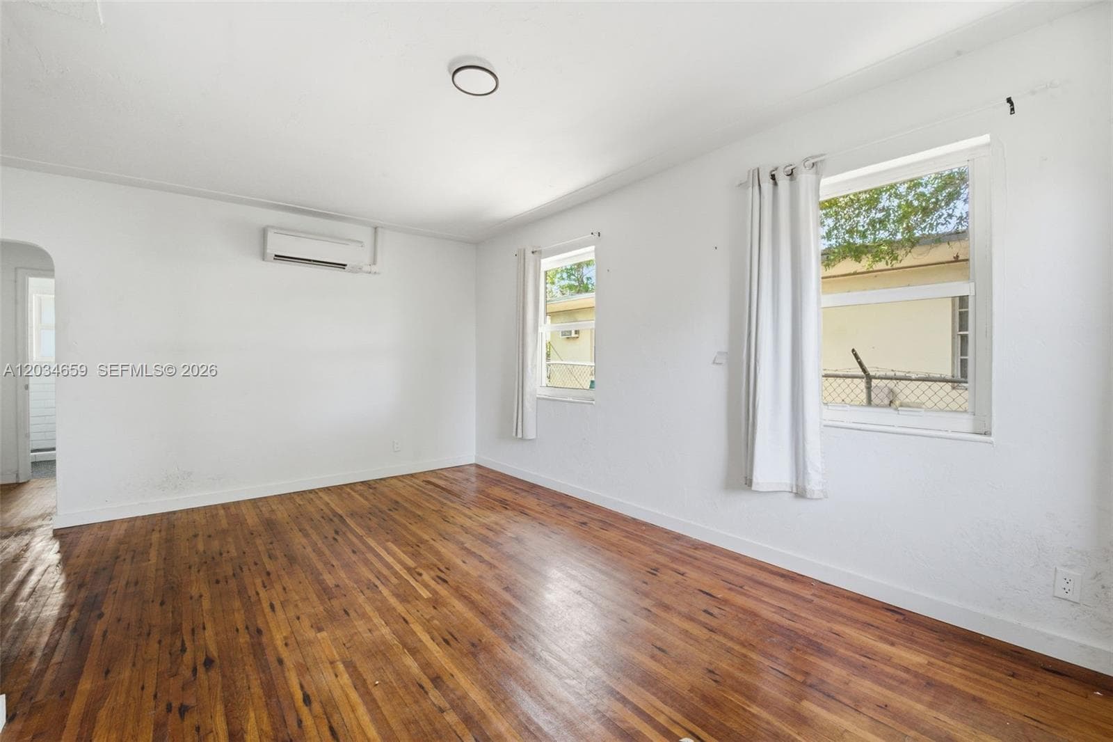 101 NW 74th St # 4, Miami, FL 33150 — zdjęcie 2