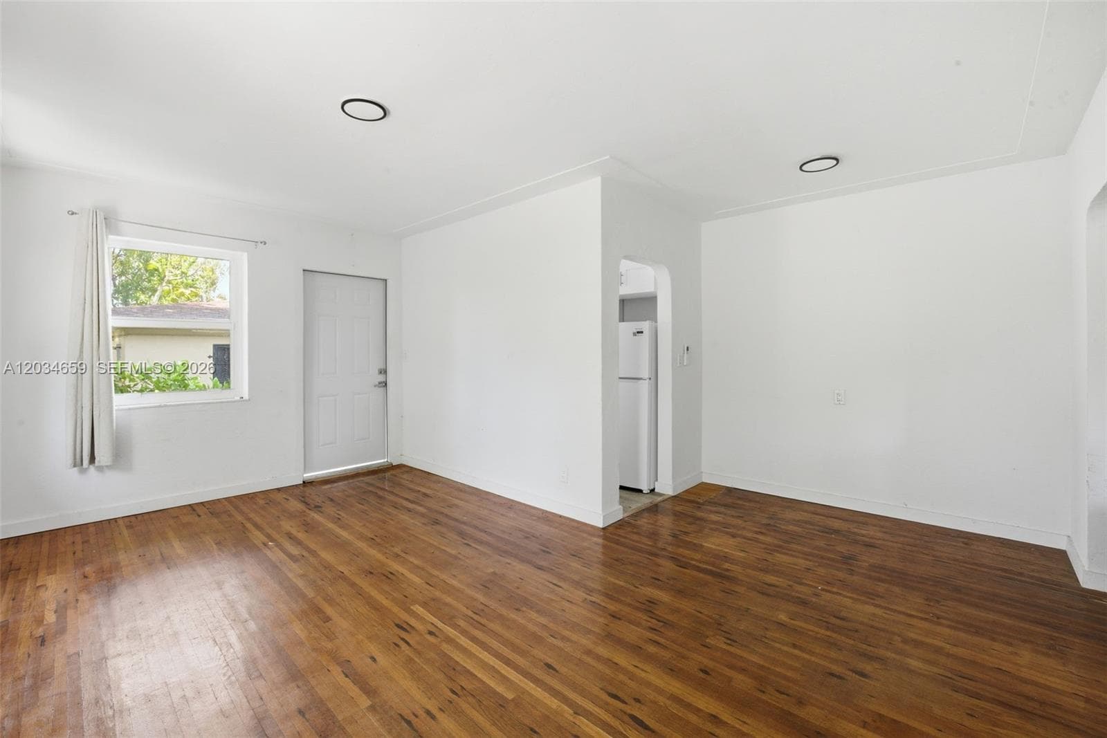 101 NW 74th St # 4, Miami, FL 33150 — zdjęcie 3