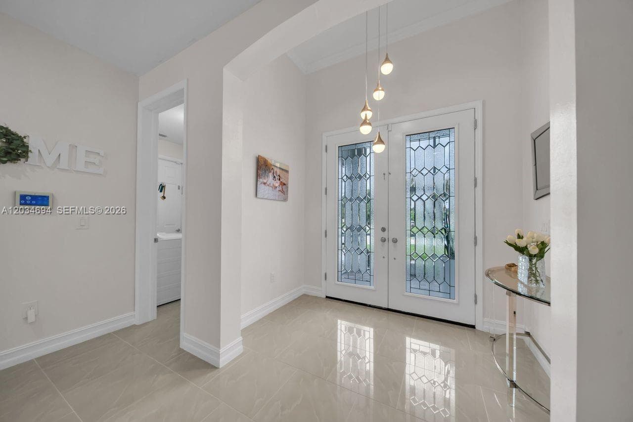 60 Floyd Ave S, Lehigh Acres, FL 33976 — zdjęcie 5