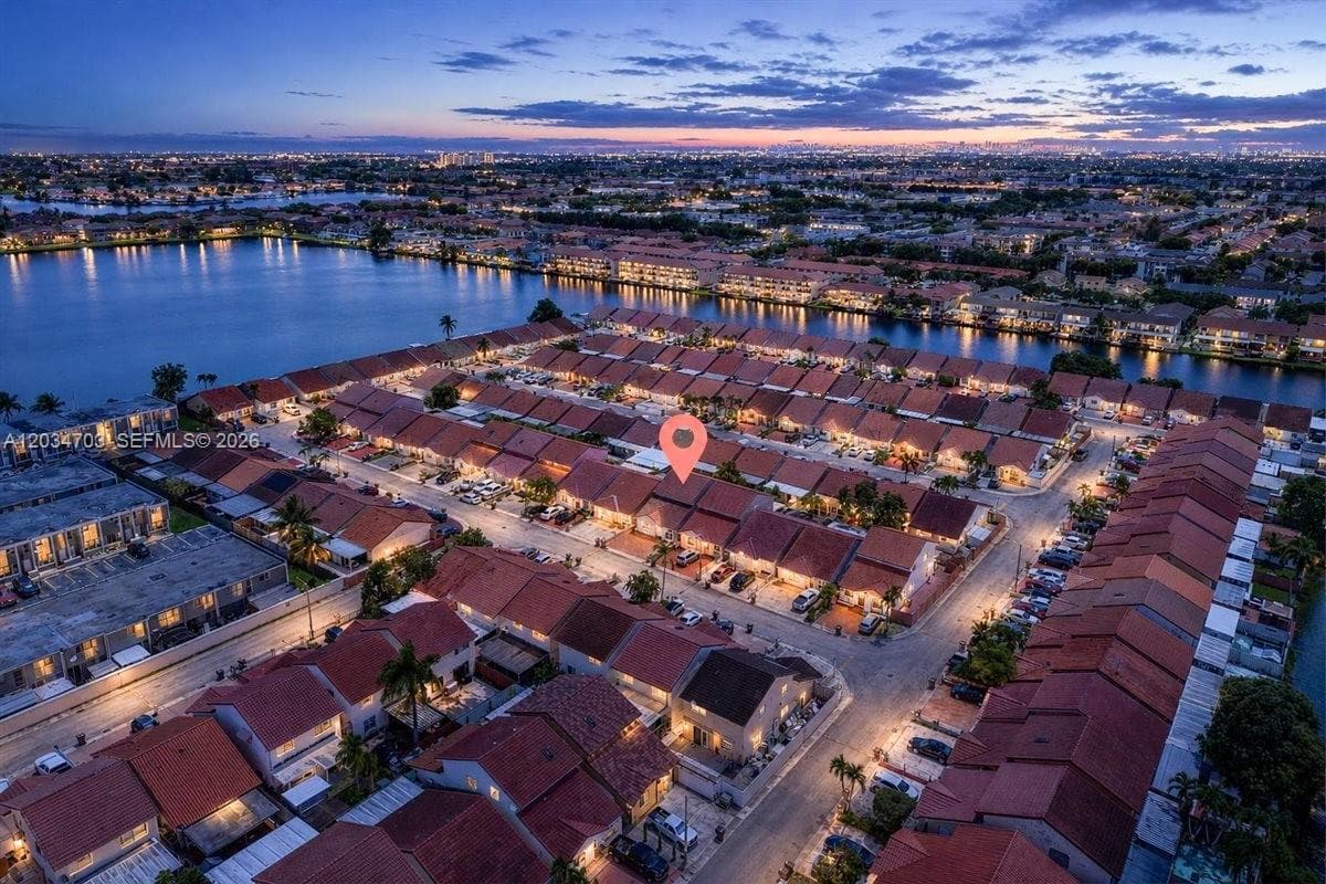 5445 W 27th Lane, Hialeah, FL 33016 — zdjęcie 2