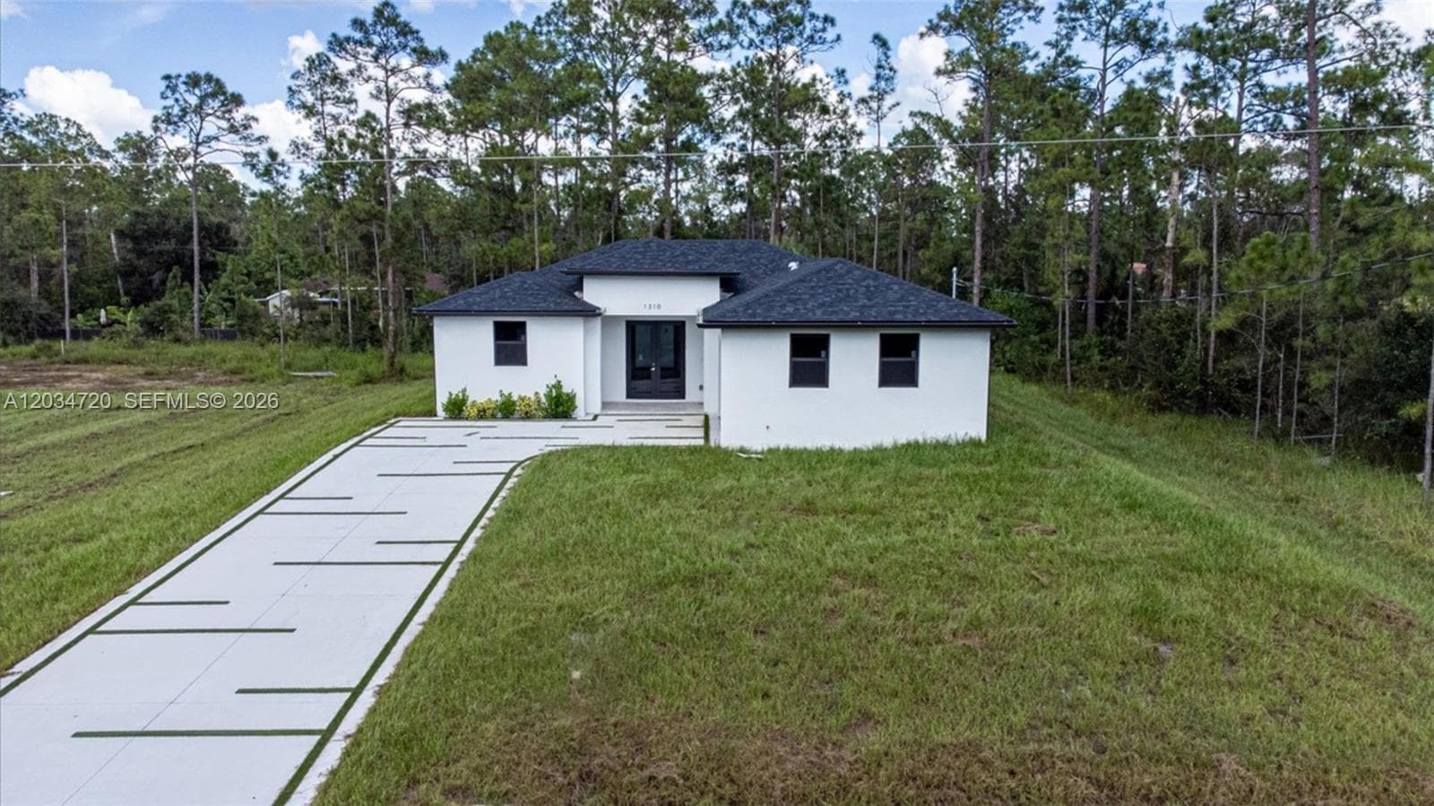 1310 Jefferson Ave, Lehigh Acres, FL 33972 — zdjęcie 2