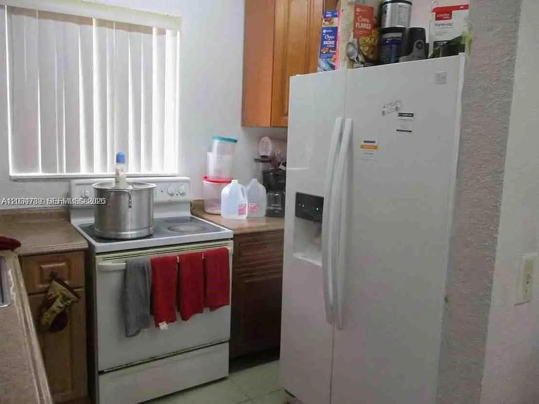 10040 NW 8th Ave, Miami, FL 33150 — zdjęcie 5