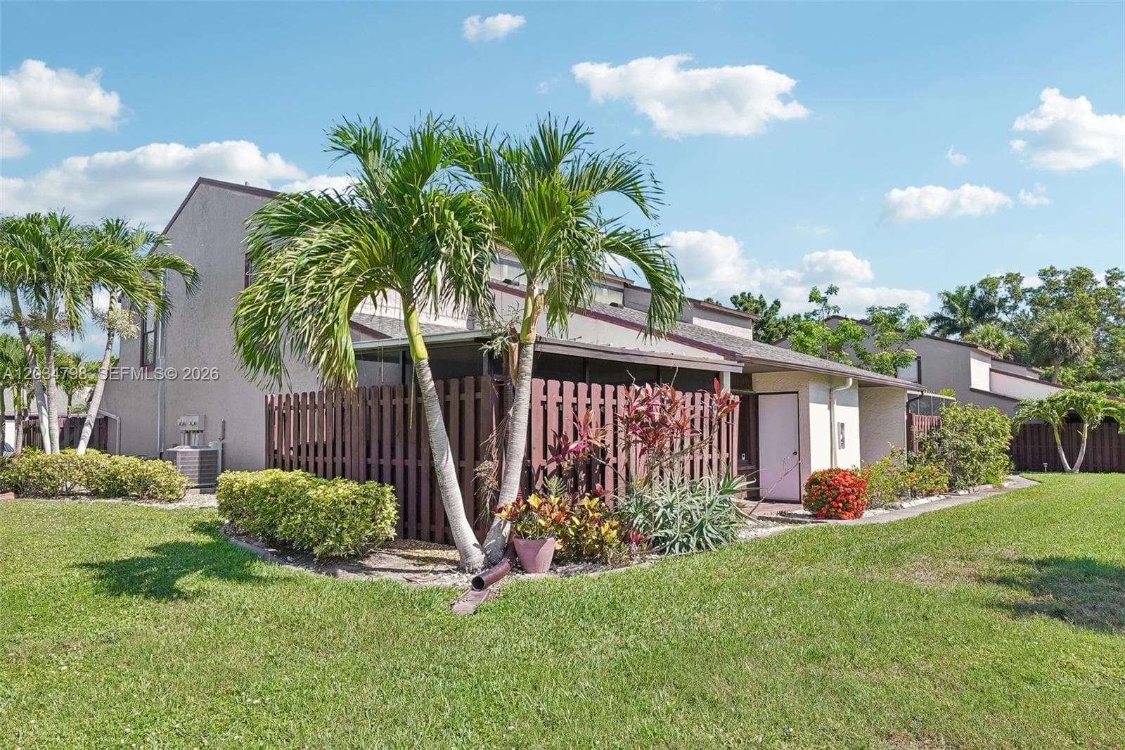 12939 Cherrydale Court, Fort Myers, FL 33919 — zdjęcie 3