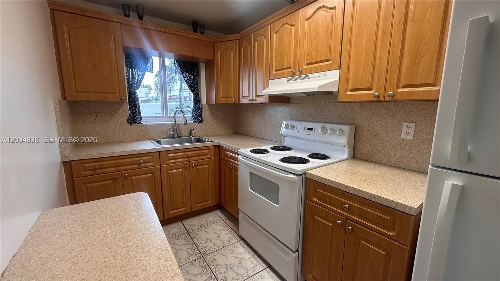 7646 Abbott Ave # 3, Miami Beach, FL 33141