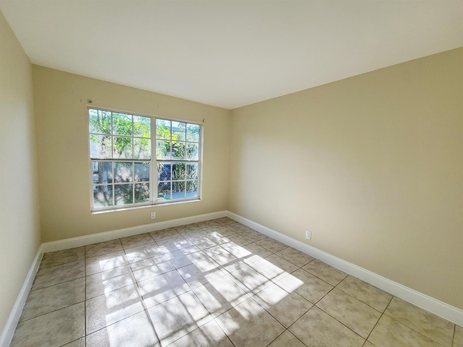 420 Blue Heron Boulevard # 2, West Palm Beach, FL 33404 — zdjęcie 2
