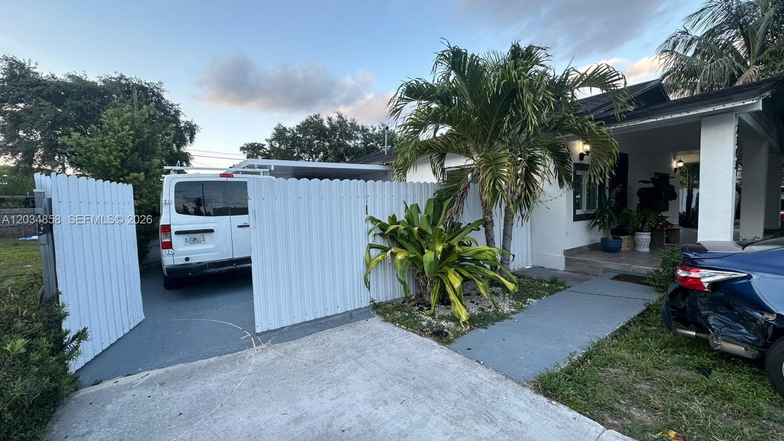2343 NW 102nd St, Miami, FL 33147 — zdjęcie 3