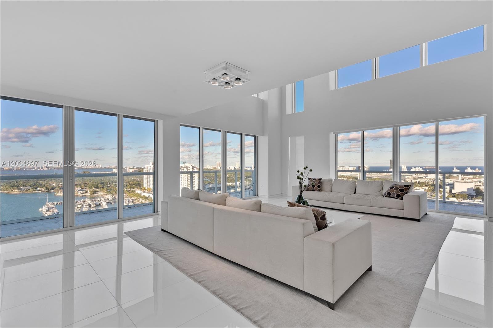 10 Venetian Way # PH04, Miami Beach, FL 33139 — zdjęcie 3