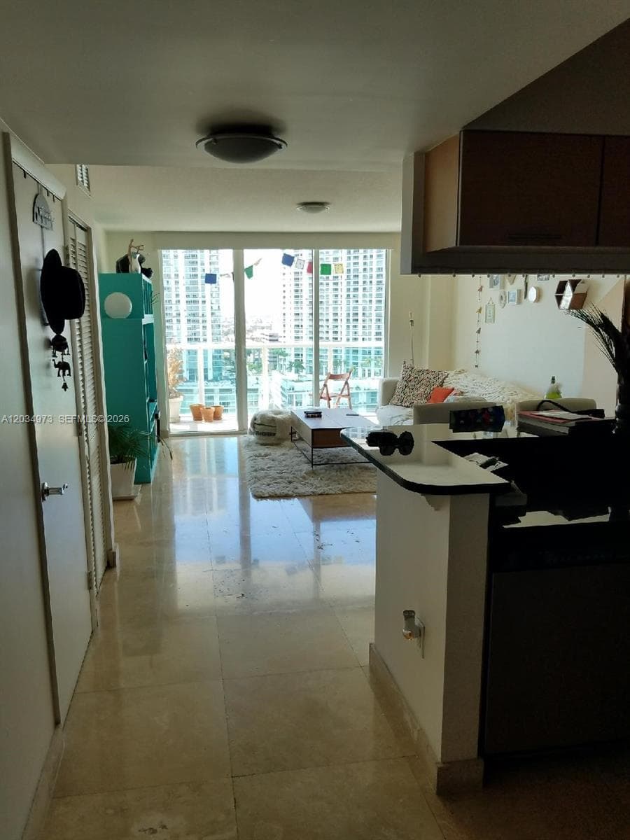 31 SE 5th St # 2205, Miami, FL 33131 — zdjęcie 4