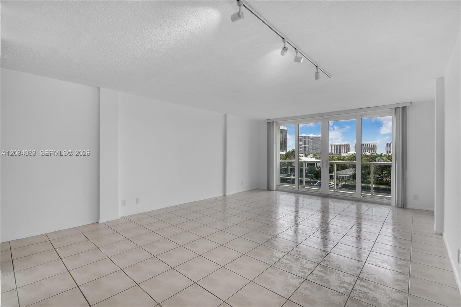 9381 E Bay Harbor Dr # 504N, Bay Harbor Islands, FL 33154 — zdjęcie 4