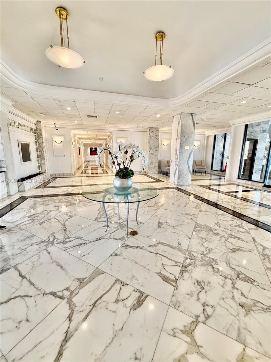 5700 Collins Ave # 14M, Miami Beach, FL 33140 — zdjęcie 2