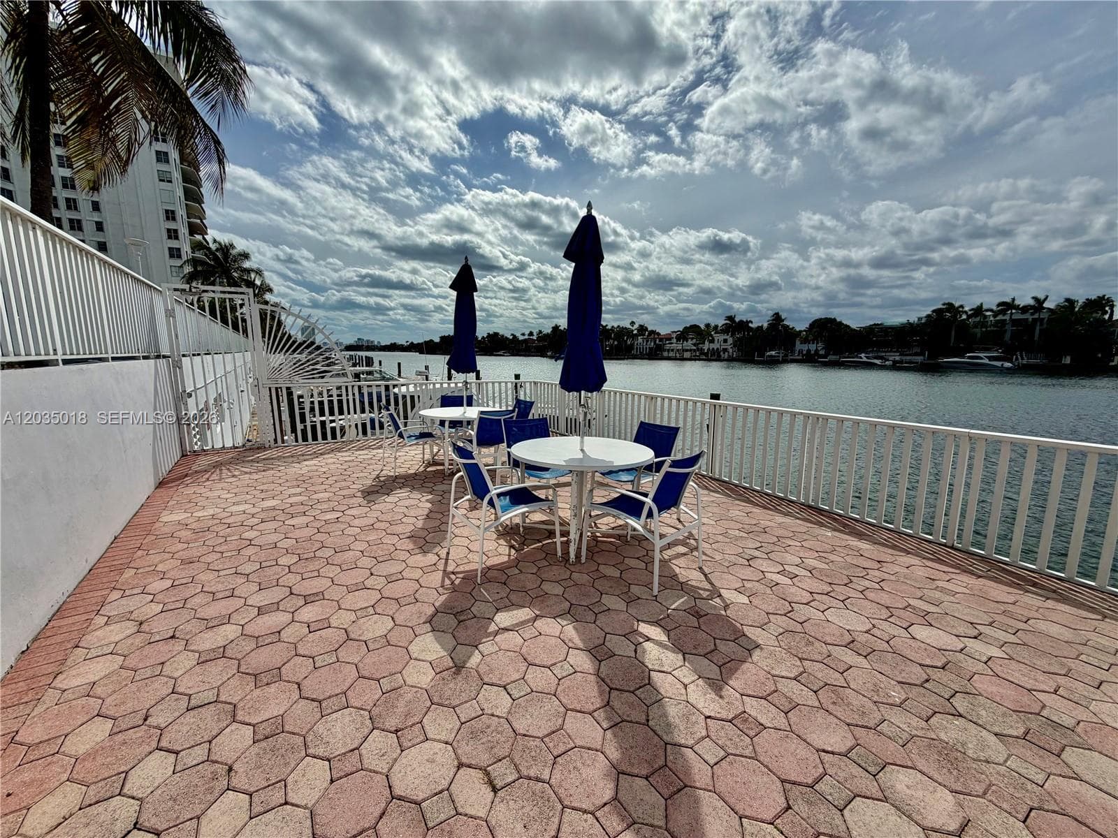 5700 Collins Ave # 14M, Miami Beach, FL 33140 — zdjęcie 5