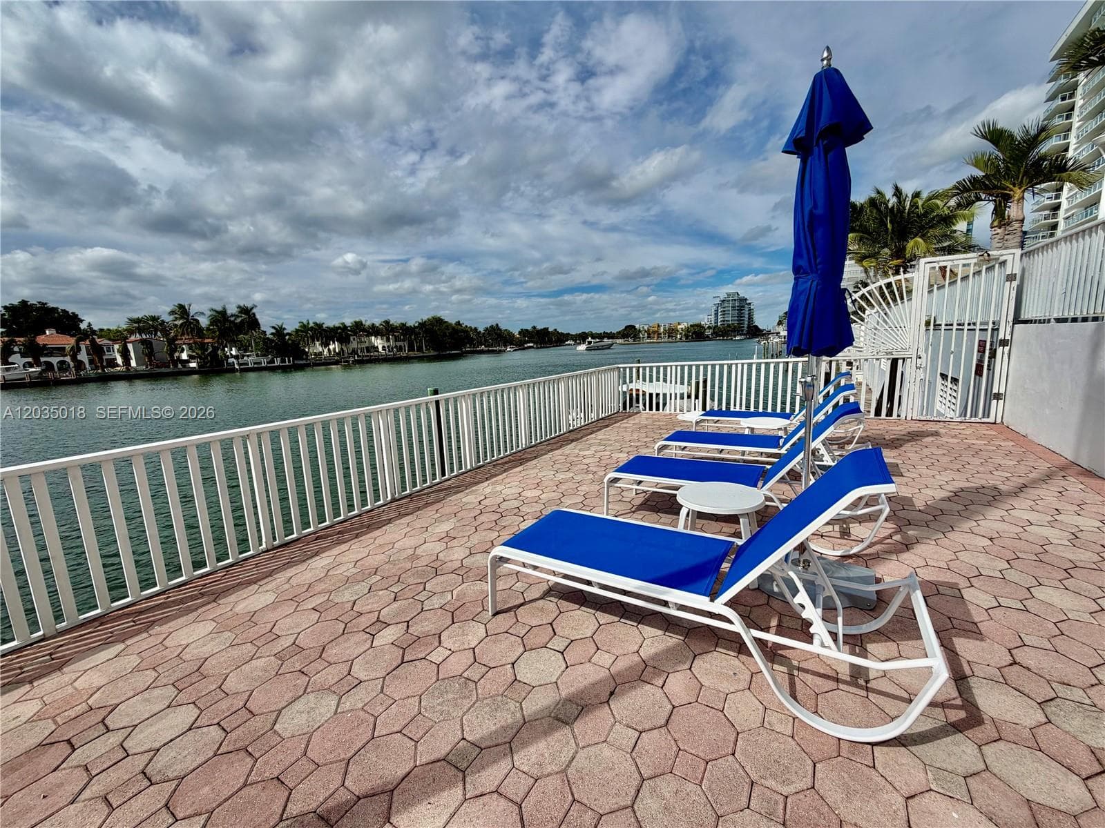 5700 Collins Ave # 14M, Miami Beach, FL 33140 — zdjęcie 4