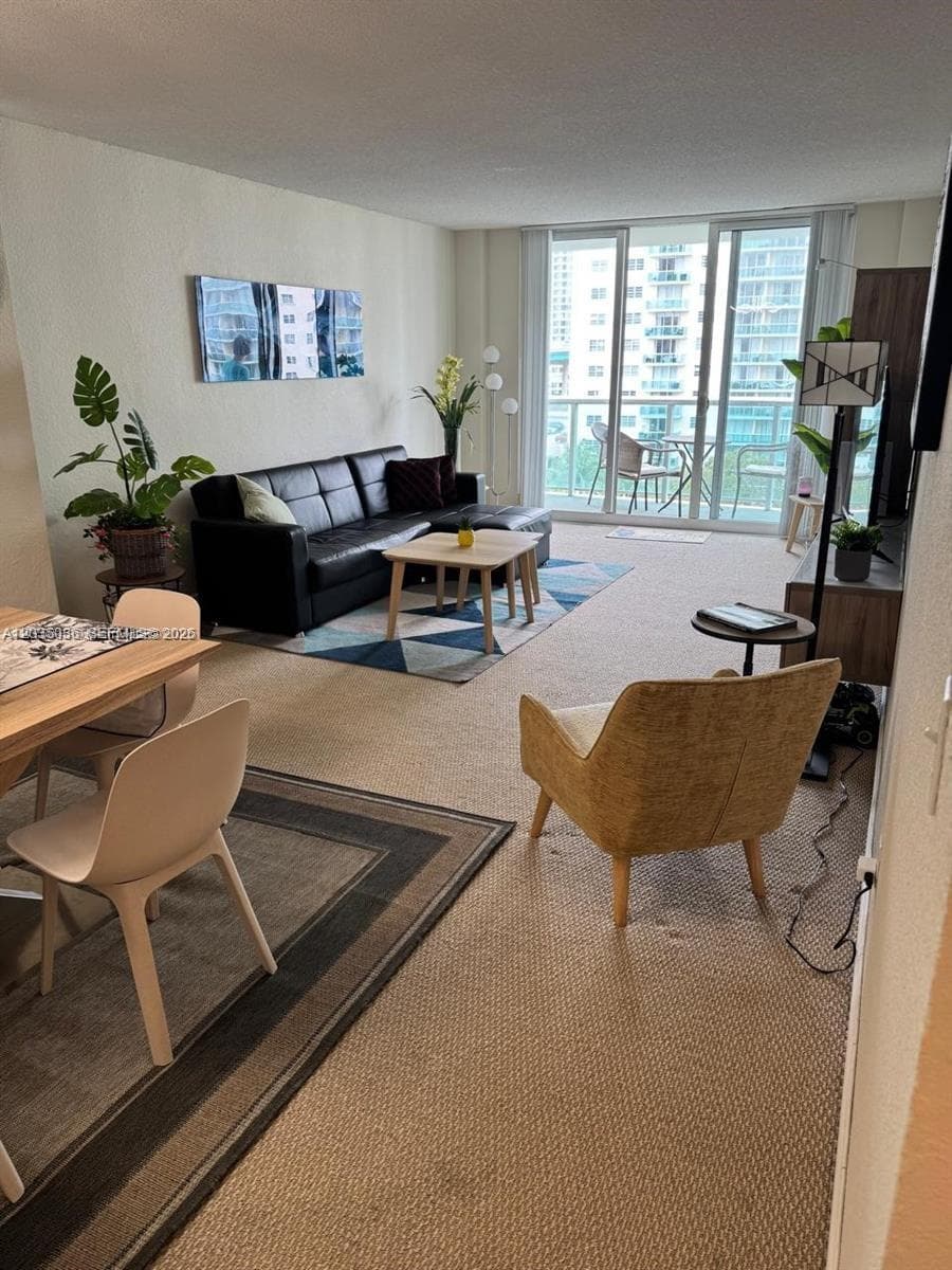 19380 Collins Ave # 707, Sunny Isles Beach, FL 33160 — zdjęcie 2