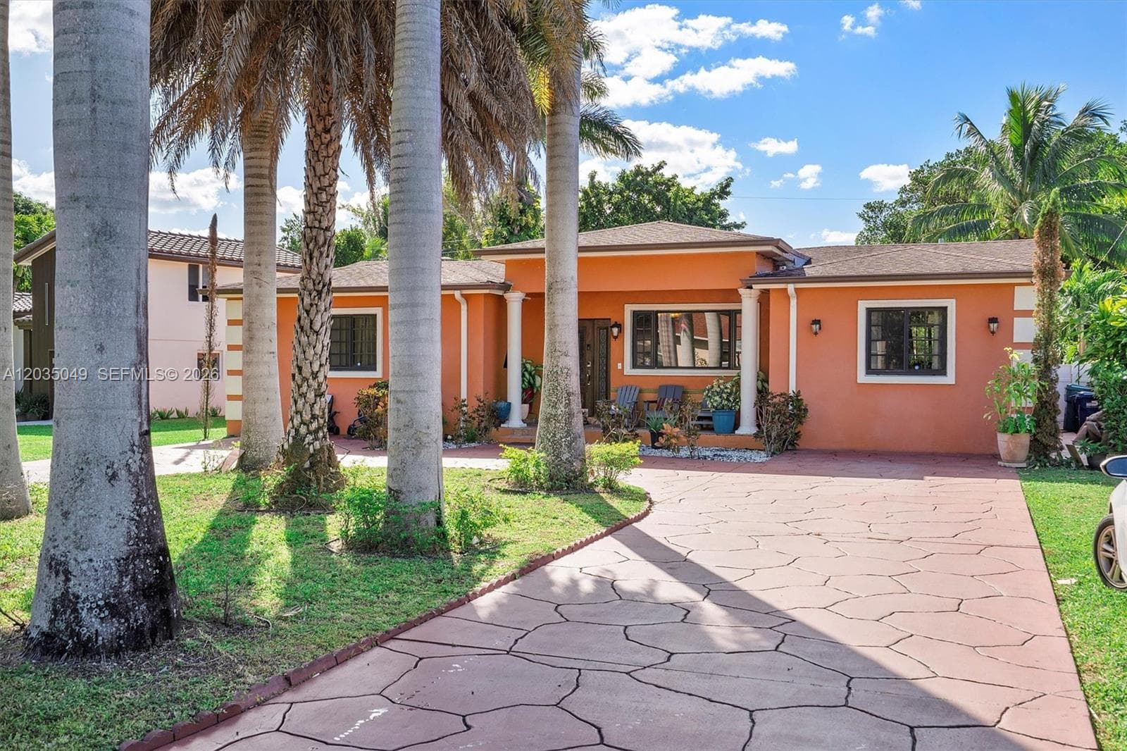 348 NE 118th St, Miami, FL 33161 — zdjęcie 2