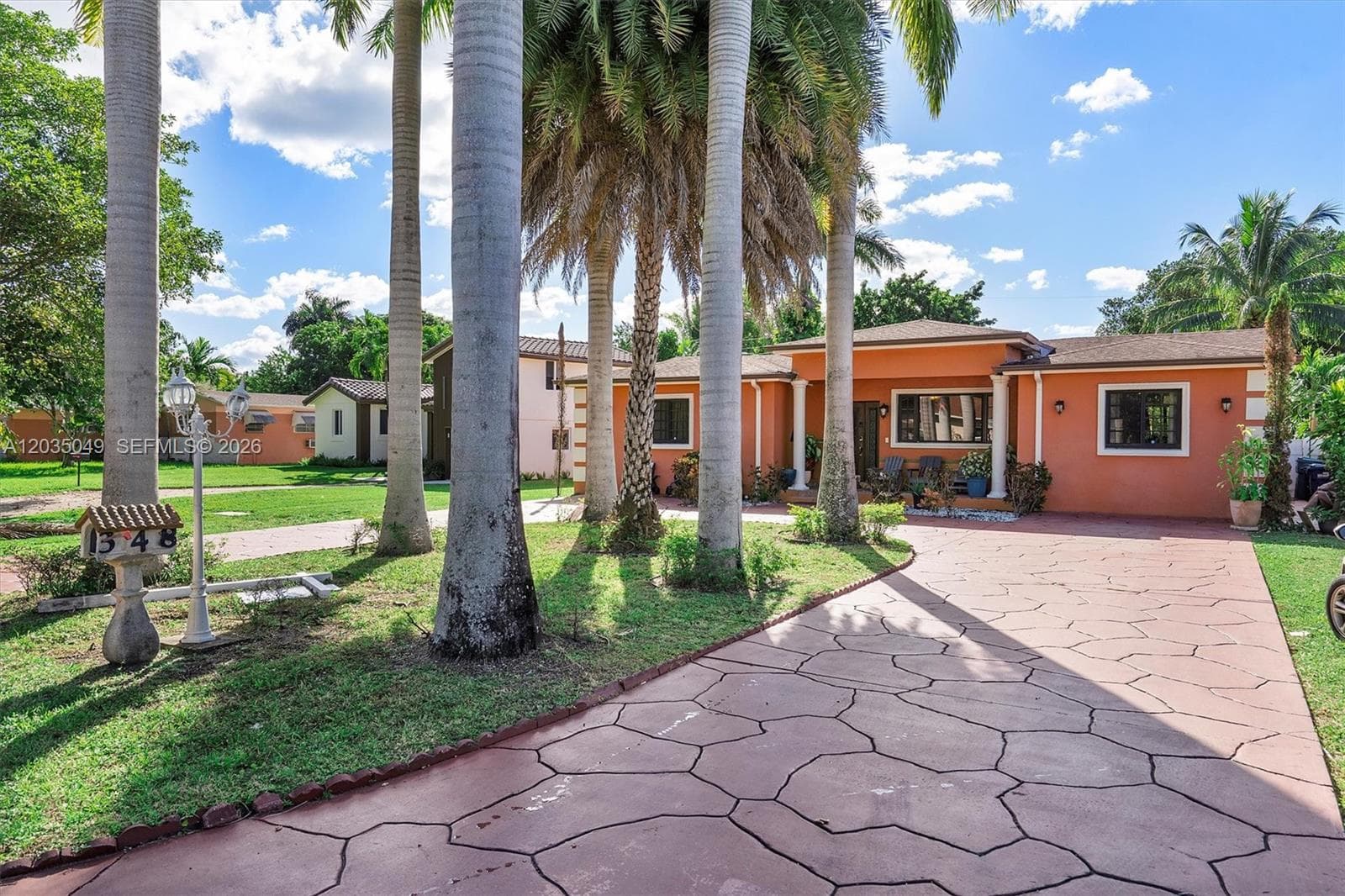 348 NE 118th St, Miami, FL 33161 — zdjęcie 3