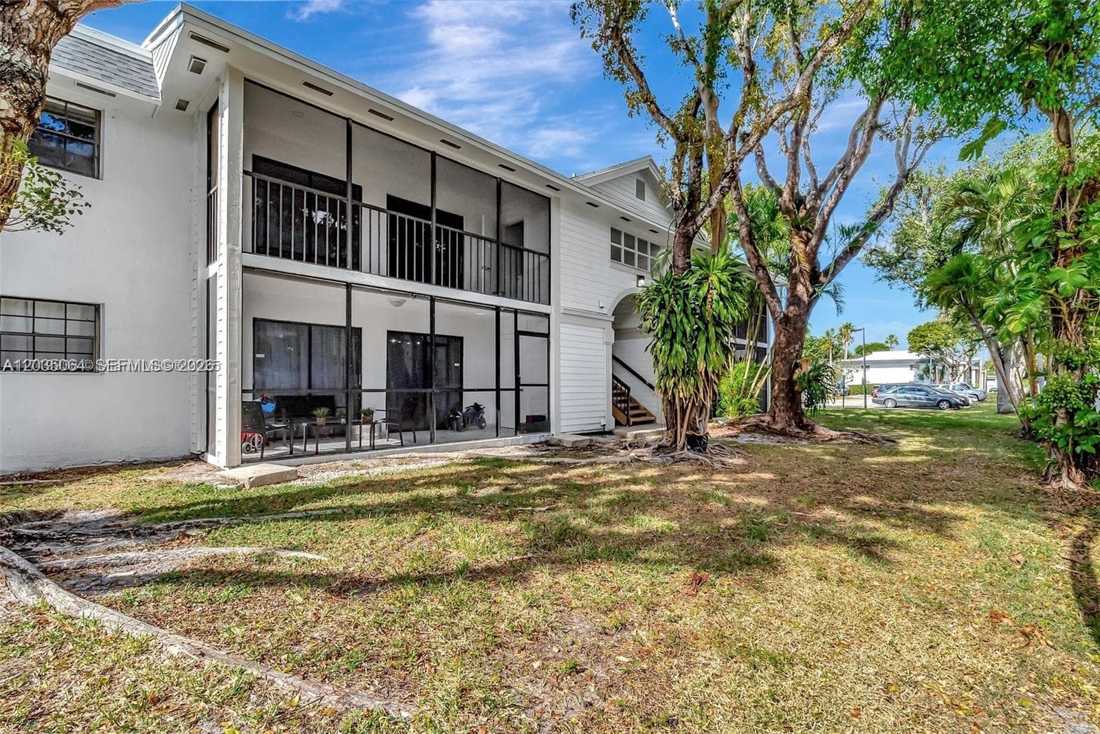 18965 NW 62nd Ave # 210, Hialeah, FL 33015 — zdjęcie 4