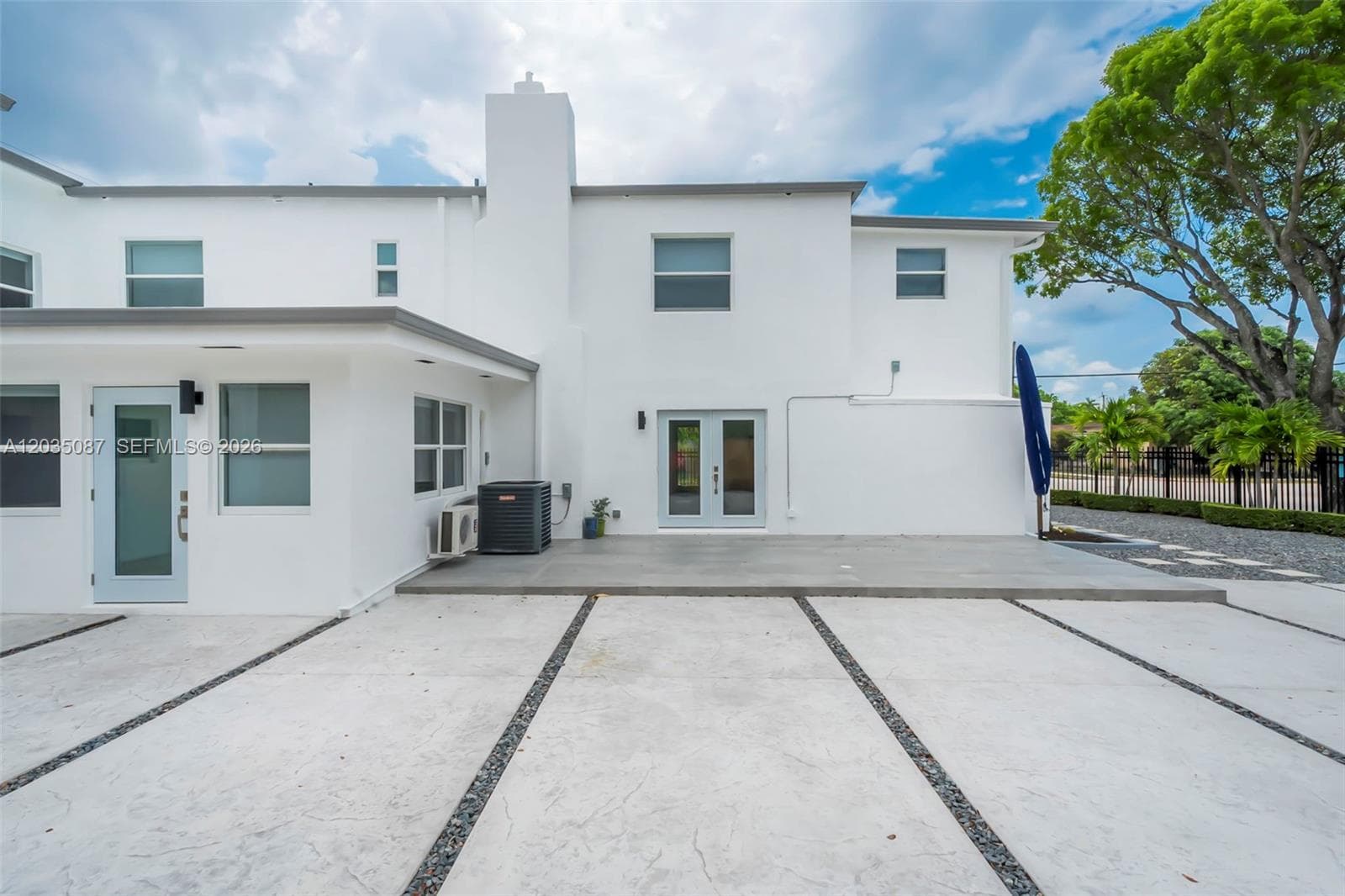 590 SW 23rd Ave, Miami, FL 33135 — zdjęcie 3