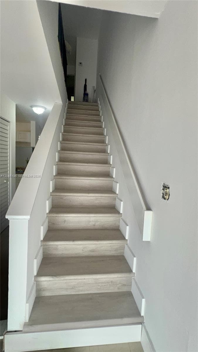 325 MENORES AVE, Coral Gables, FL 33134 — zdjęcie 4