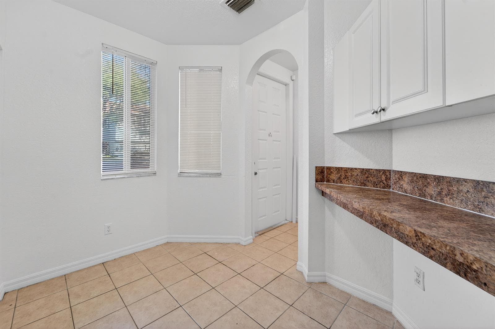 3635 Sonoma Drive, Riviera Beach, FL 33404 — zdjęcie 3