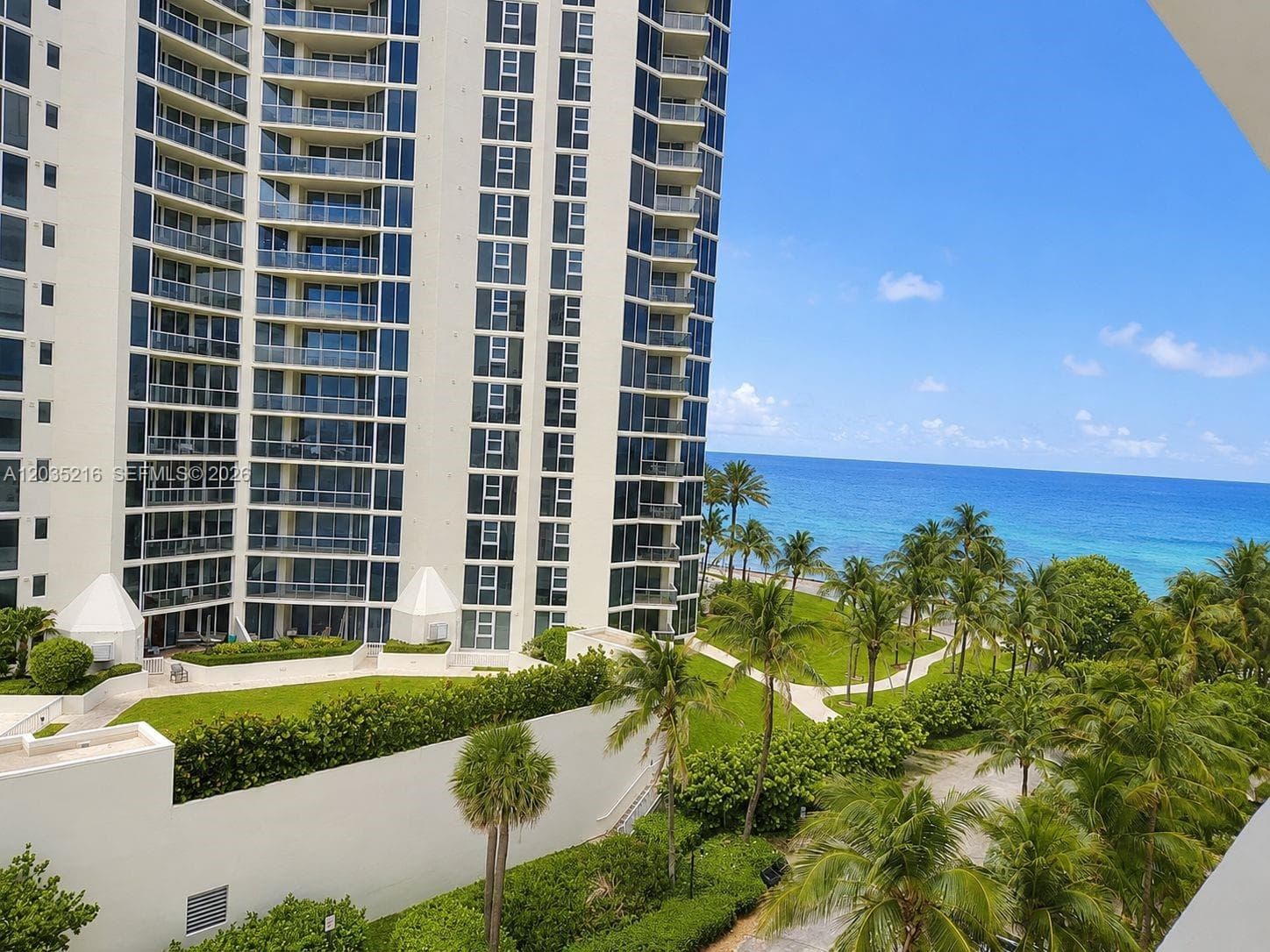19201 Collins Ave # 527, Sunny Isles Beach, FL 33160 — zdjęcie 3