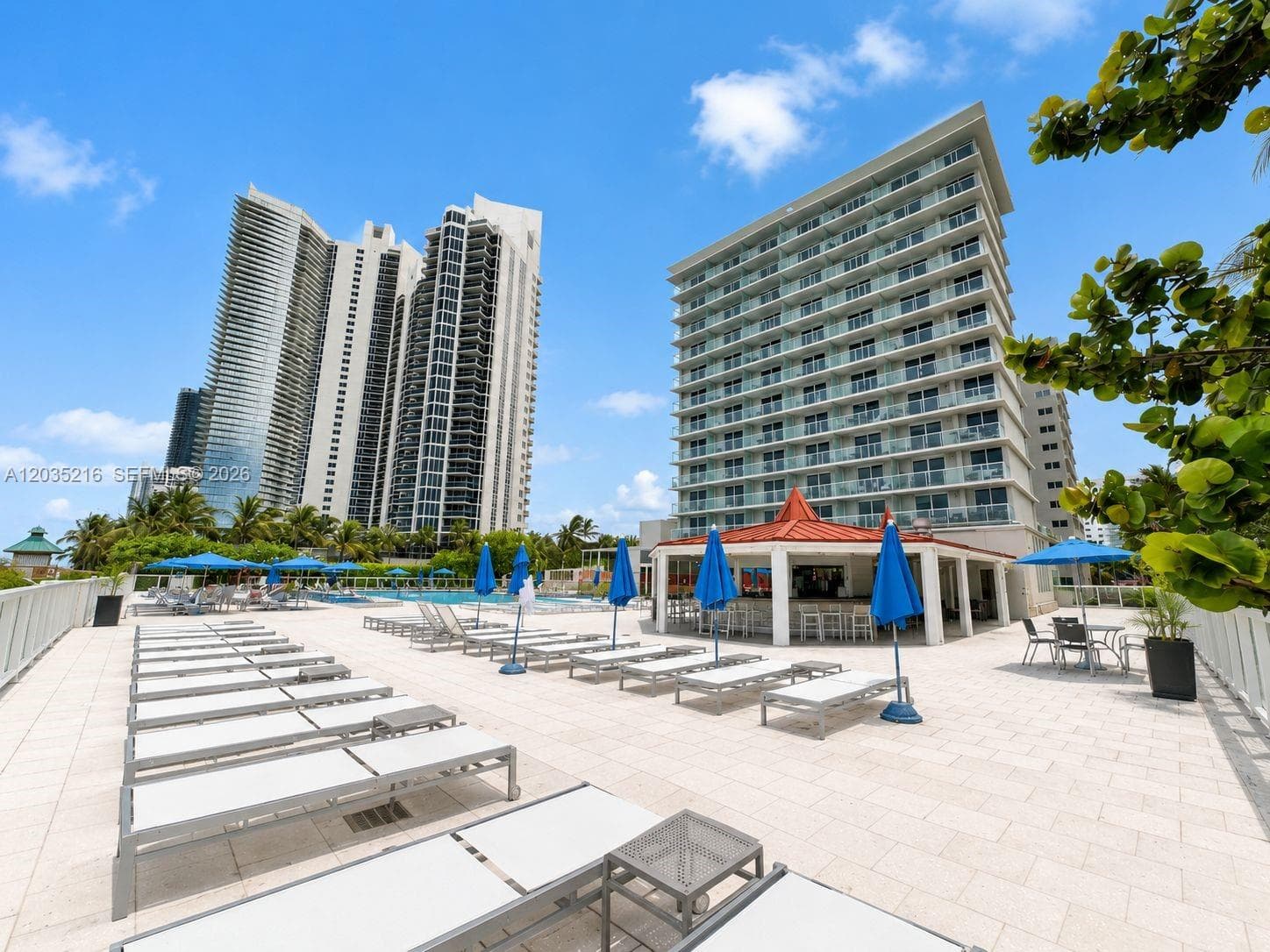 19201 Collins Ave # 527, Sunny Isles Beach, FL 33160 — zdjęcie 5