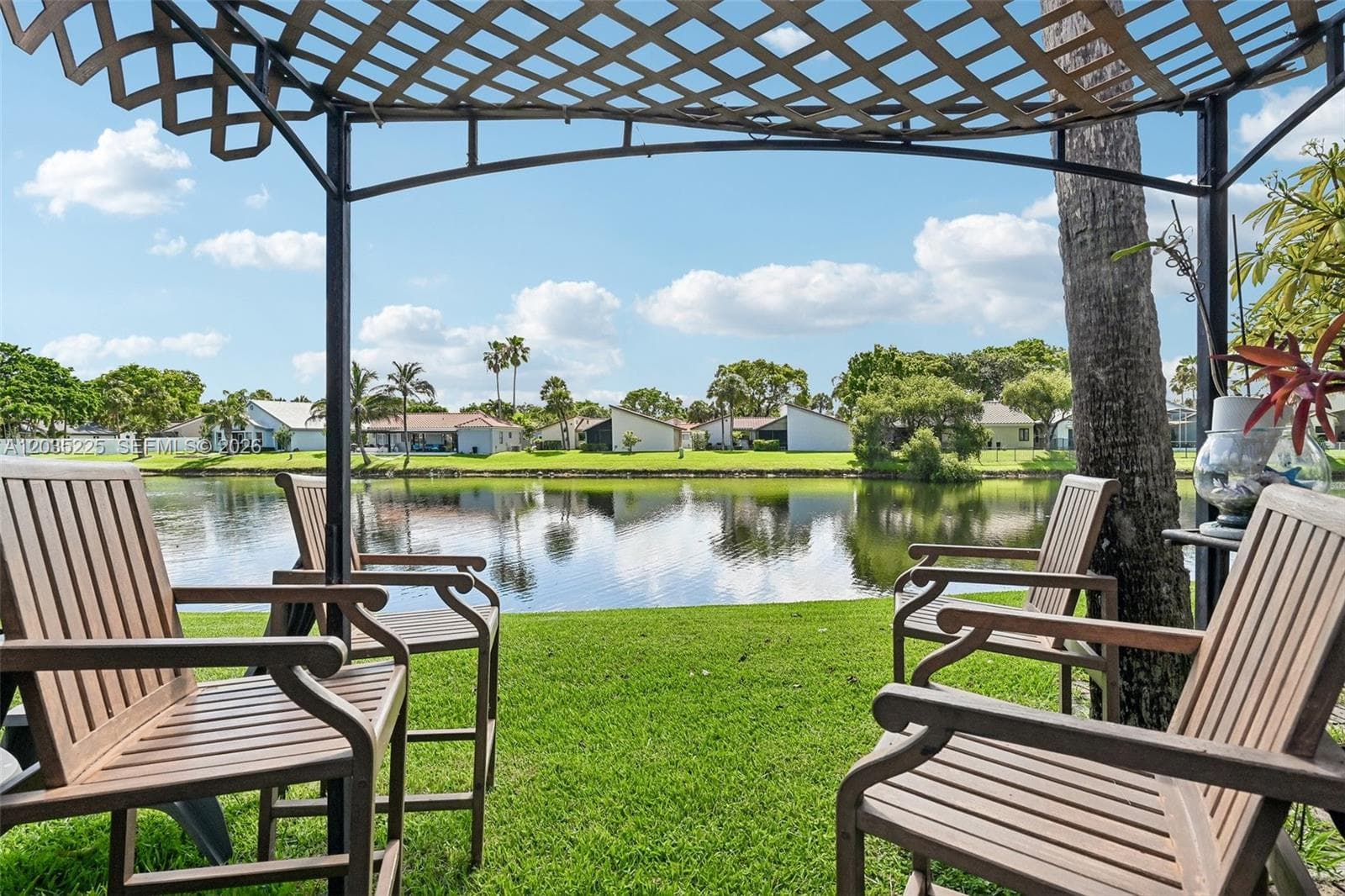 207 NW 45th Ave, Deerfield Beach, FL 33442 — zdjęcie 2
