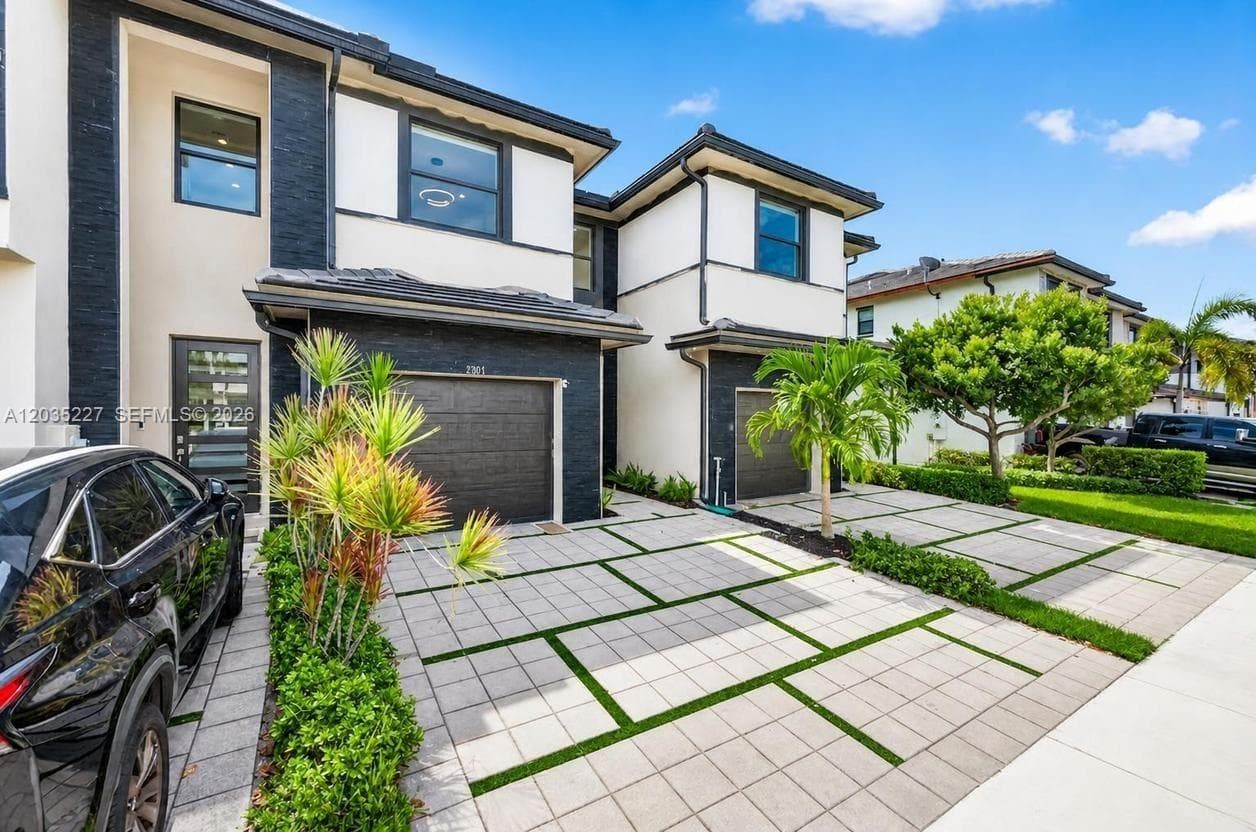 15841 NW 91st Ct, Miami Lakes, FL 33018 — zdjęcie 4