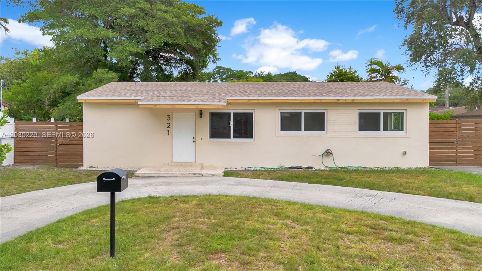 321 NW 56th Av, Miami, FL 33126