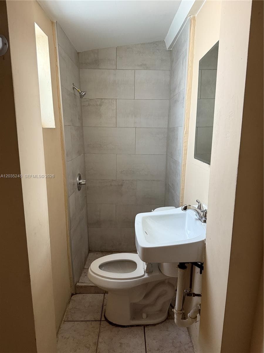 41 SW 7th Ave # 1, Dania Beach, FL 33004 — zdjęcie 2