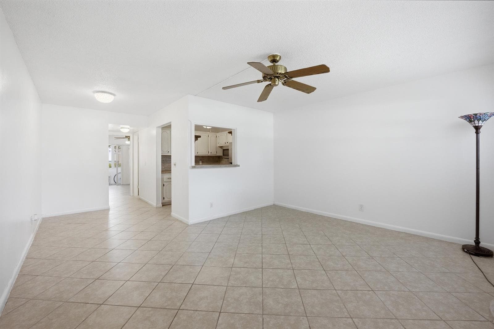 98 E Cambridge E, West Palm Beach, FL 33417 — zdjęcie 5